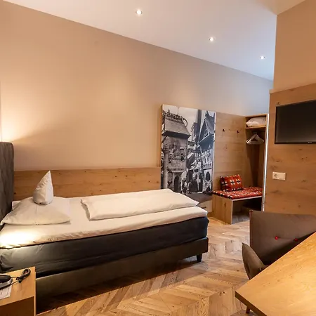 AKZENT Hotel Berg's Alte Bauernschänke- Wellness und Wein-3